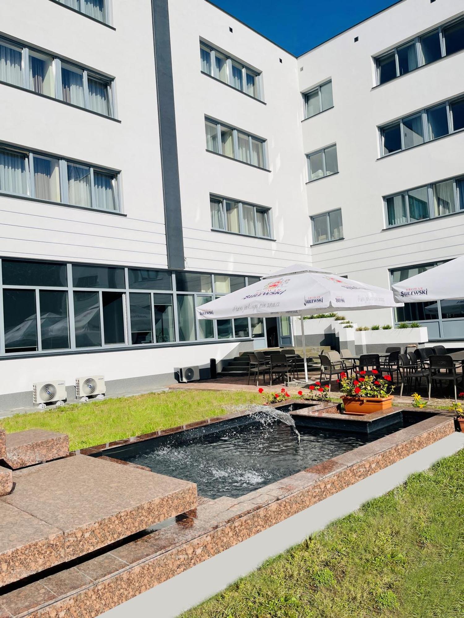 Cks Warszawa Hotel Екстериор снимка