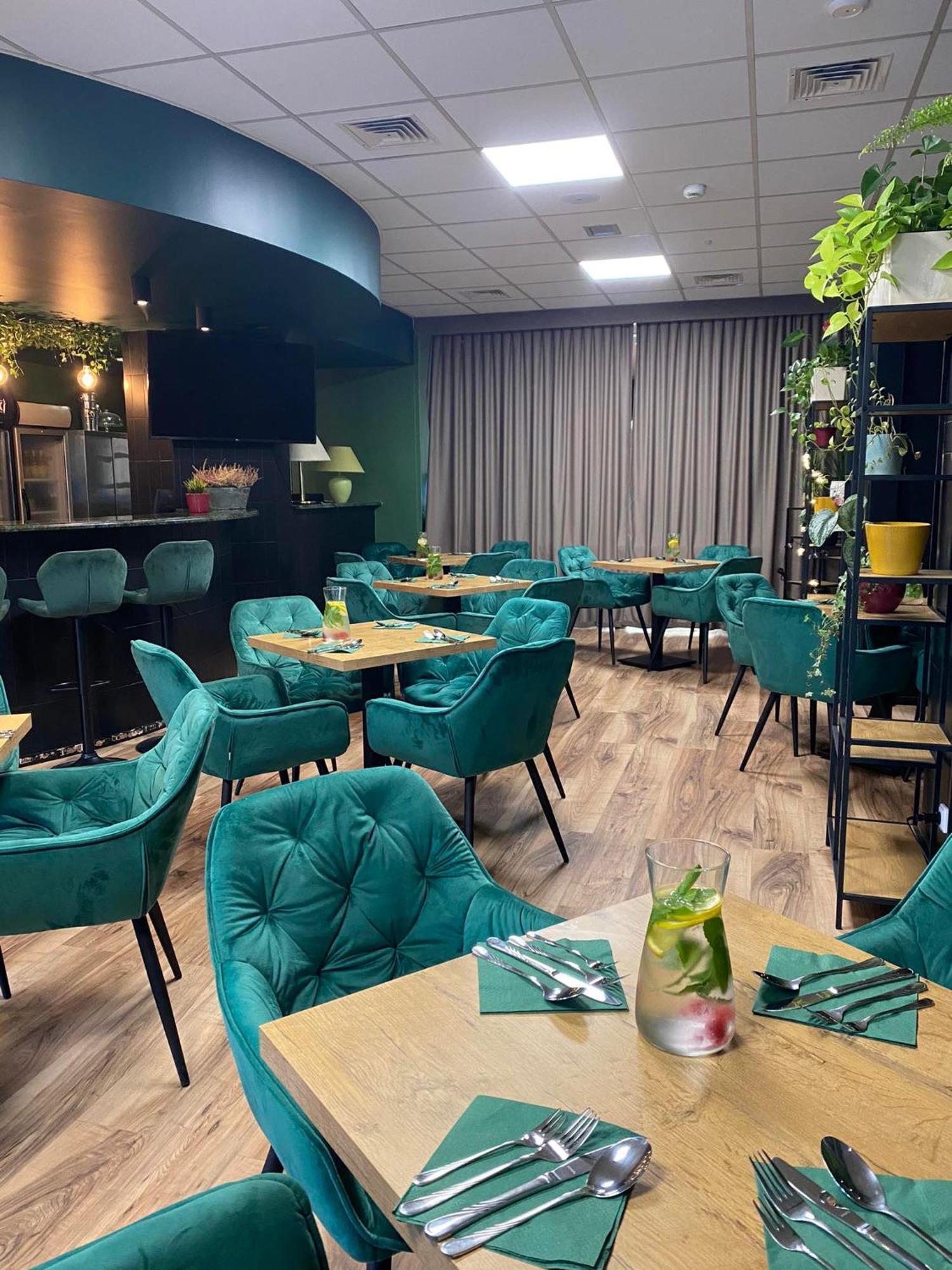 Cks Warszawa Hotel Екстериор снимка
